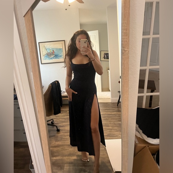 Meet your Posher, Nicole - Picture 3 of 4